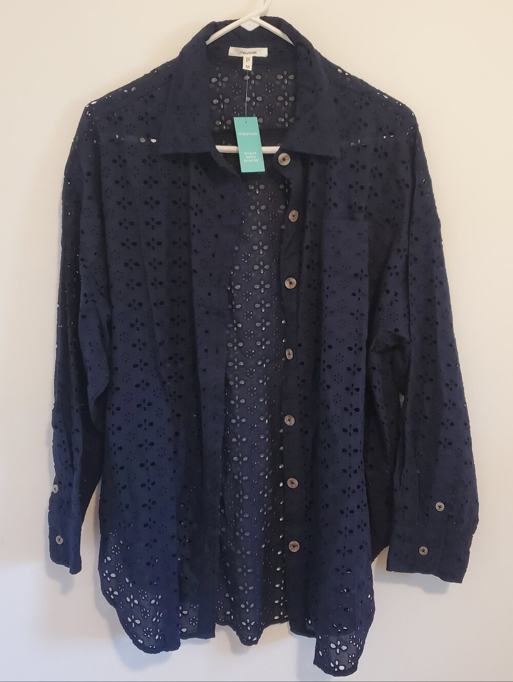 NWT Blue Eyelit Button Doen Collared Shirt Navy Blue Medium Oversized